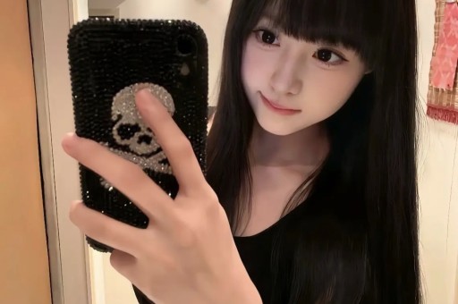 爆4条大瓜!湖南台女主持被曝背高仿、贾玲体重回弹、陈好疑怀四胎沈腾再遭百花冷遇 爆4条大瓜!湖南台女主持被曝背高仿、贾玲体重回弹、陈好疑怀四胎沈腾再遭百花冷遇